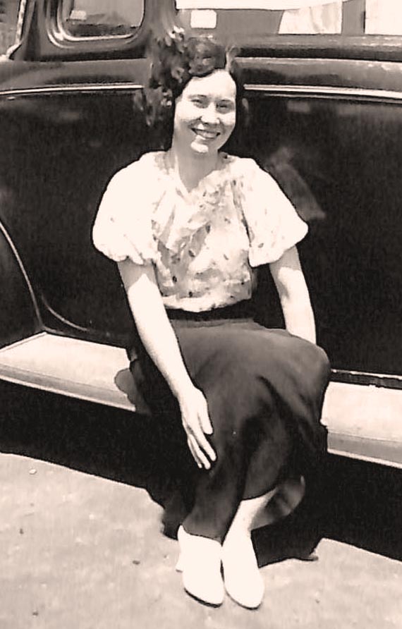 Iva Moore Tucker as a young woman